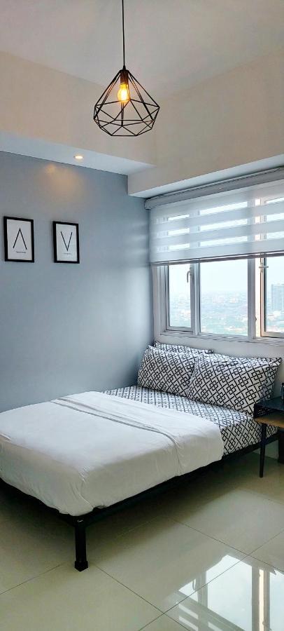 Condo Studio Luxe In Princeton Residences Manila Bagian luar foto